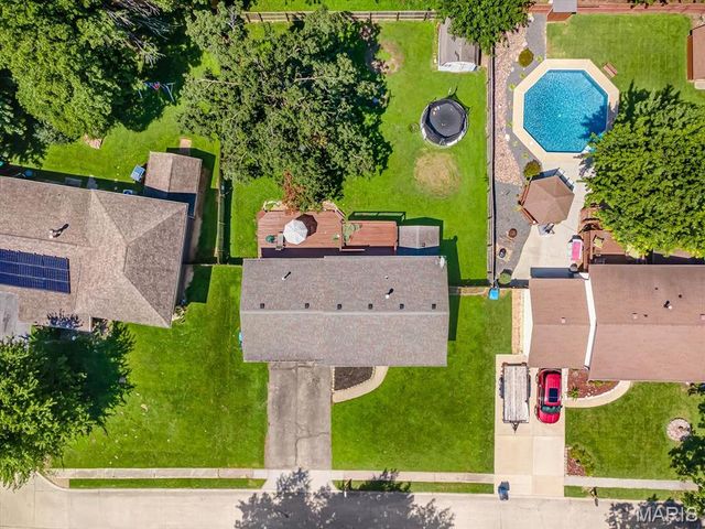 41 Steelecrest Lane, Granite City, IL 62040