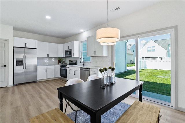 1091 Eberton Avenue, Blacklick, OH 43004