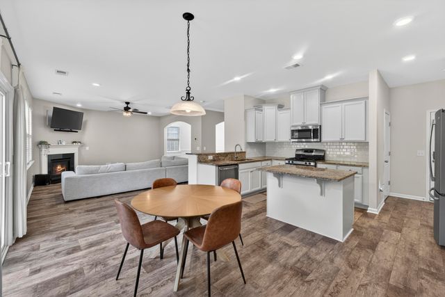 691 Redbud Lane, Summerville, SC 29483