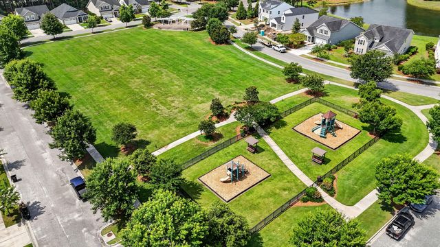 691 Redbud Lane, Summerville, SC 29483