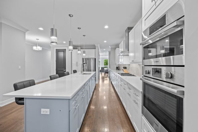 2743 N Ashland Avenue 1N, Chicago, IL 60614