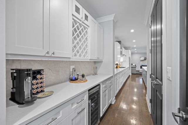 2743 N Ashland Avenue 1N, Chicago, IL 60614