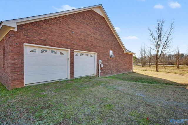 2050 County Road 214, Moulton, AL 35650