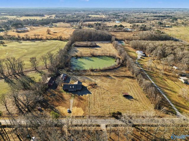 2050 County Road 214, Moulton, AL 35650