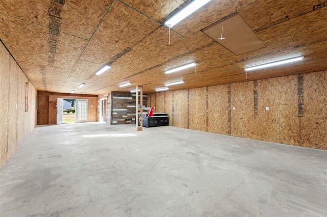 210 W Mulberry Avenue, Wharton, TX 77488