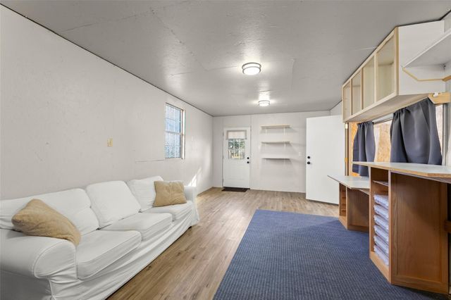 210 W Mulberry Avenue, Wharton, TX 77488