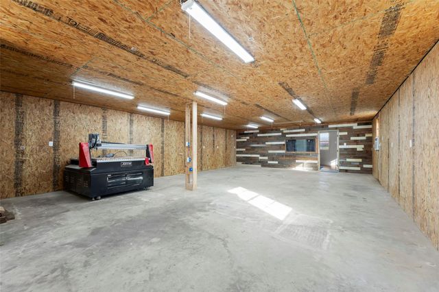 210 W Mulberry Avenue, Wharton, TX 77488