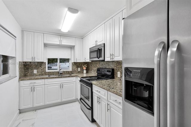 934 E 22nd St 934, Hialeah, FL 33013