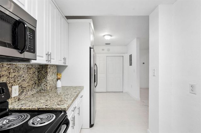 934 E 22nd St 934, Hialeah, FL 33013