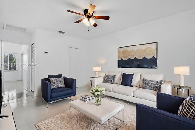 934 E 22nd St 934, Hialeah, FL 33013