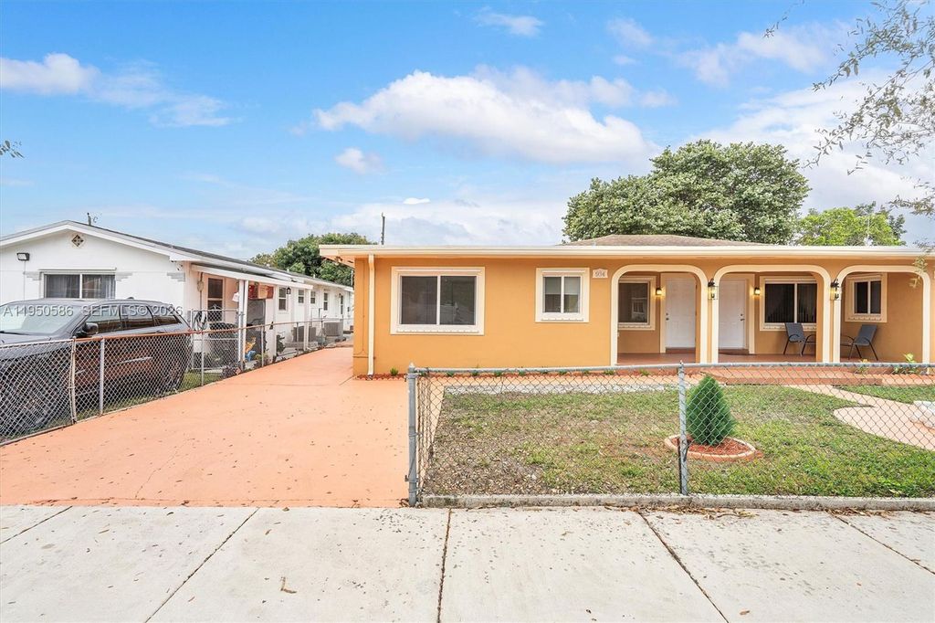 934 E 22nd St 934, Hialeah, FL 33013