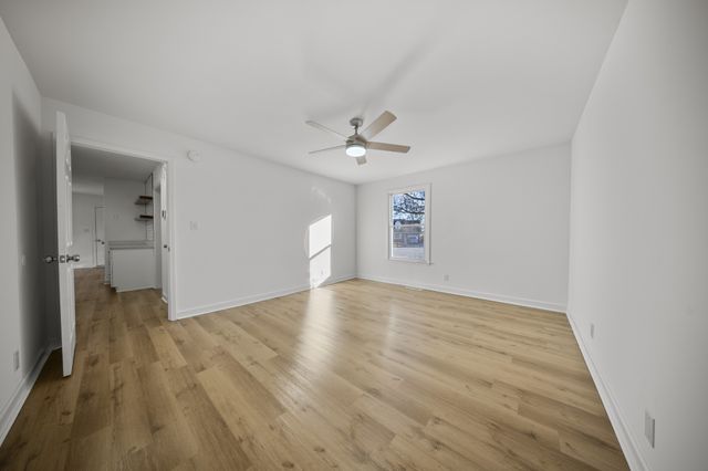 371 Manorstone Ln, Clarksville, TN 37042