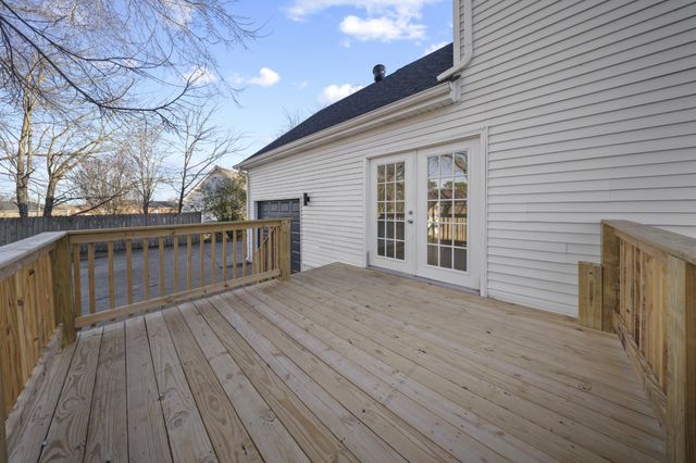 371 Manorstone Ln, Clarksville, TN 37042