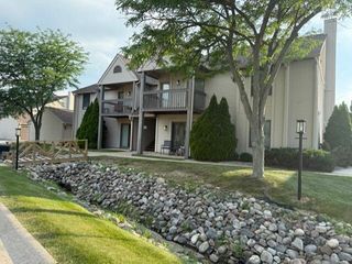 3507 Timberbridge Drive C, Valparaiso, IN 46383