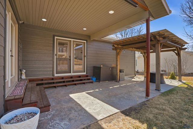 153 SAVOY CIRCLE, Rapid City, SD 57701