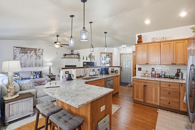 153 SAVOY CIRCLE, Rapid City, SD 57701
