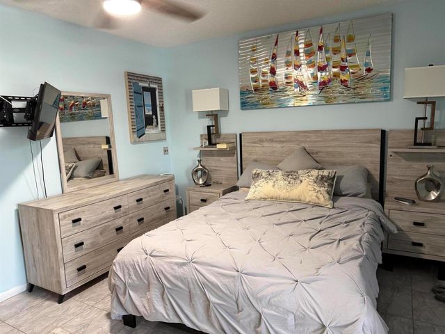 362 Oakridge T, Deerfield Beach, FL 33442
