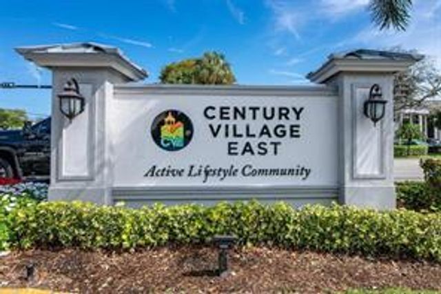 362 Oakridge T, Deerfield Beach, FL 33442