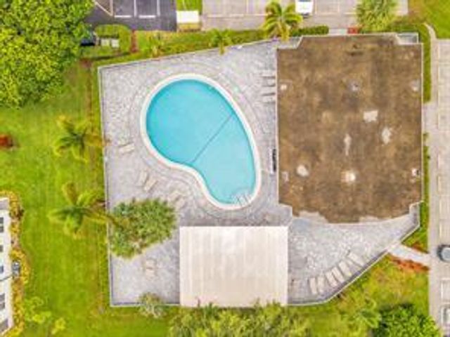 362 Oakridge T, Deerfield Beach, FL 33442
