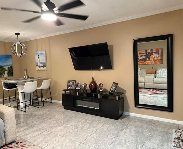 362 Oakridge T, Deerfield Beach, FL 33442