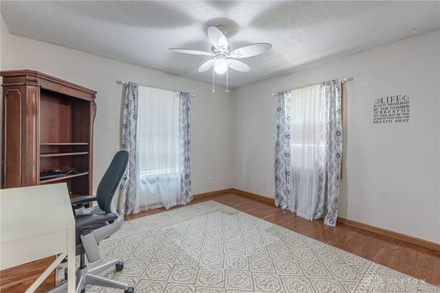 10 Brookfield Court, Springboro, OH 45066