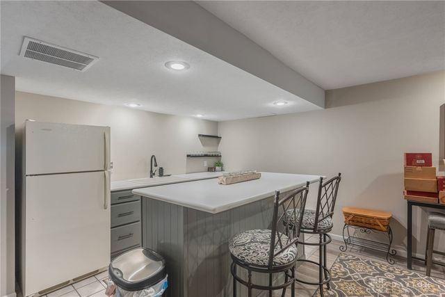 10 Brookfield Court, Springboro, OH 45066