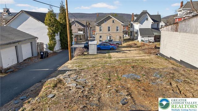 117 East Church Street, Slatington Boro, PA 18080