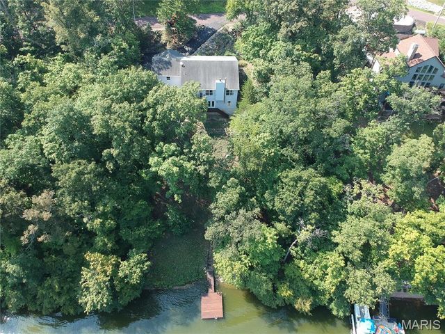 1509 S Lake Sherwood Drive, Marthasville, MO 63357