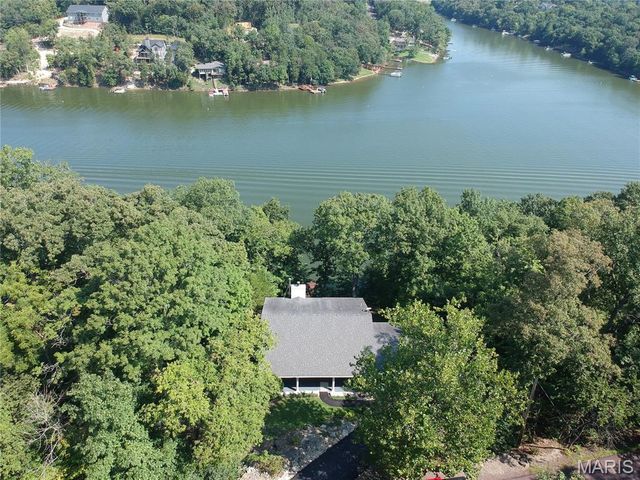 1509 S Lake Sherwood Drive, Marthasville, MO 63357