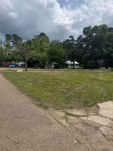 4873 Longfellow Dr, Baton Rouge, LA 70805