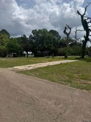 4873 Longfellow Dr, Baton Rouge, LA 70805