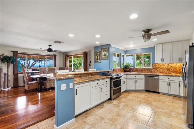 56 S Iwa Pl, Lahaina, HI 96753