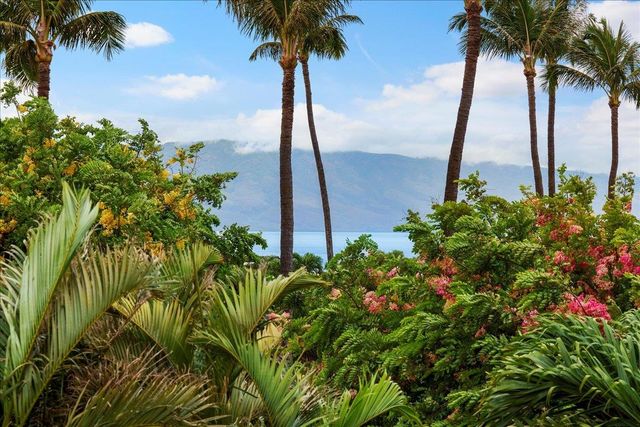 56 S Iwa Pl, Lahaina, HI 96753