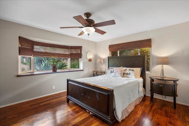 56 S Iwa Pl, Lahaina, HI 96753