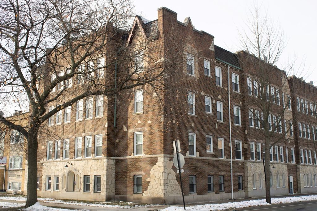 6254 N Whipple Street G, Chicago, IL 60659