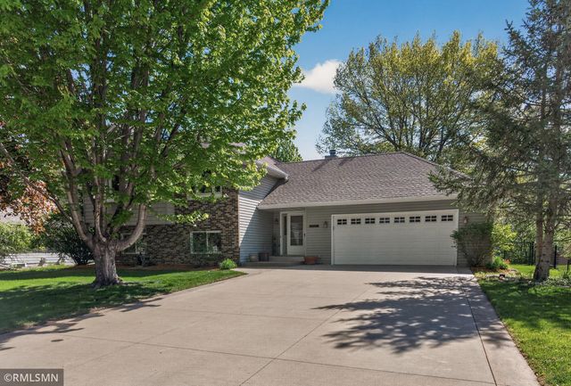 5018 Lemire Lane, White Bear Lake, MN 55110