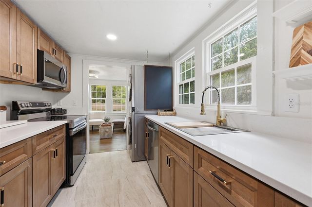 3220 NW 20TH STREET, Gainesville, FL 32605