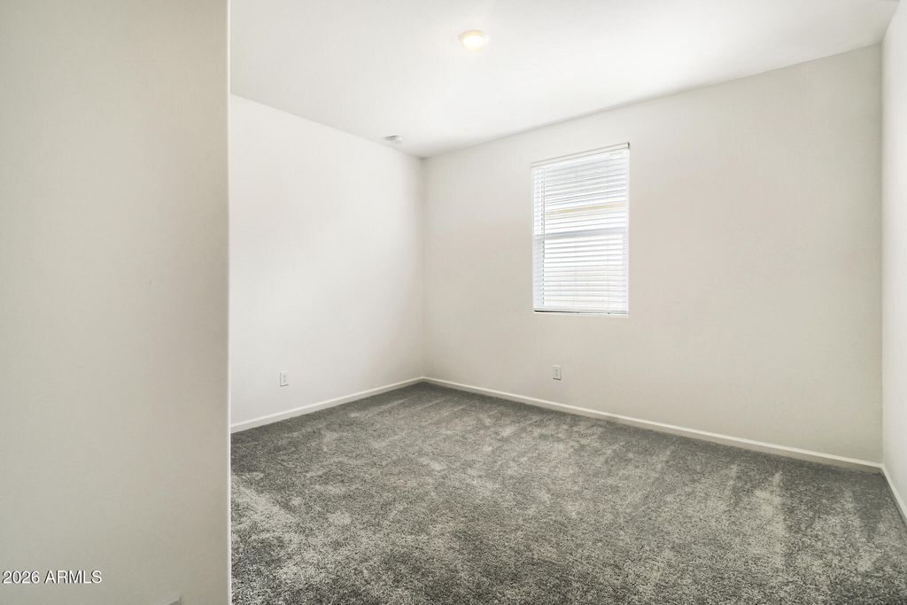 Image 14 of property listing at 32240 N HERMON Road, San Tan Valley, AZ 85143