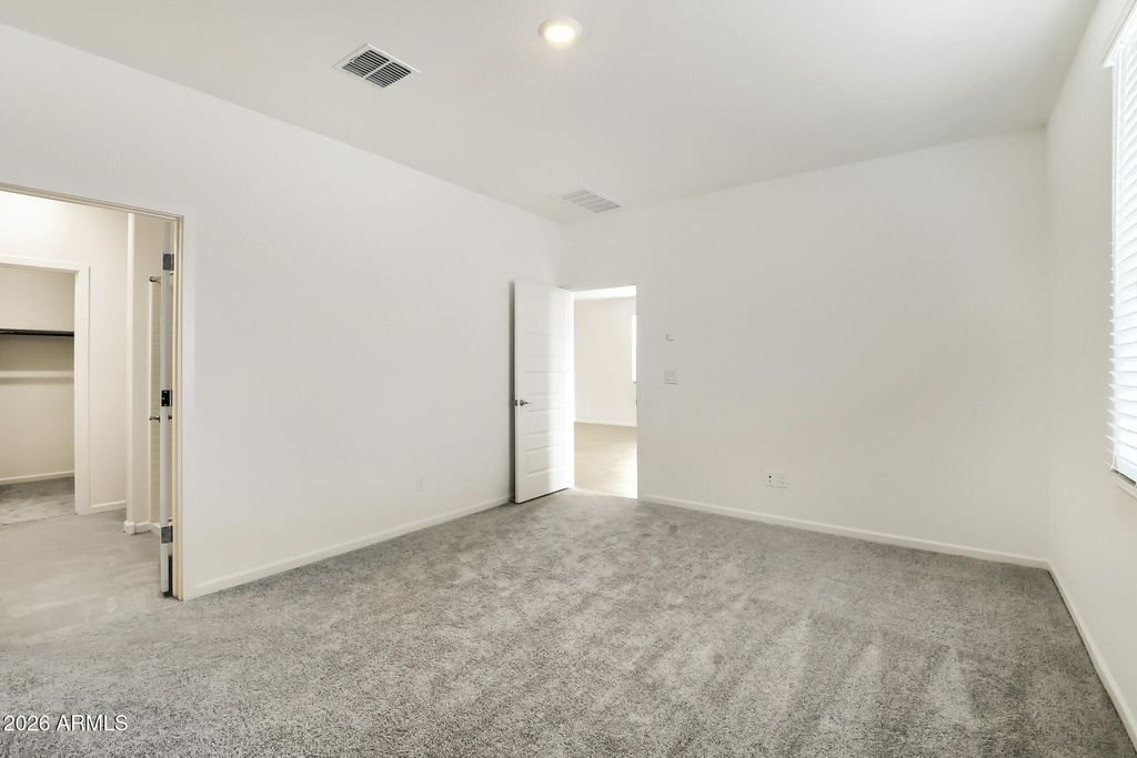 Image 8 of property listing at 32240 N HERMON Road, San Tan Valley, AZ 85143