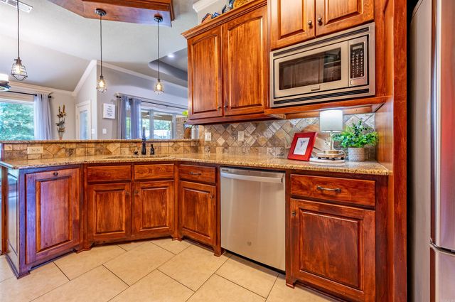 226 Jackson Park Cove, Cabot, AR 72023