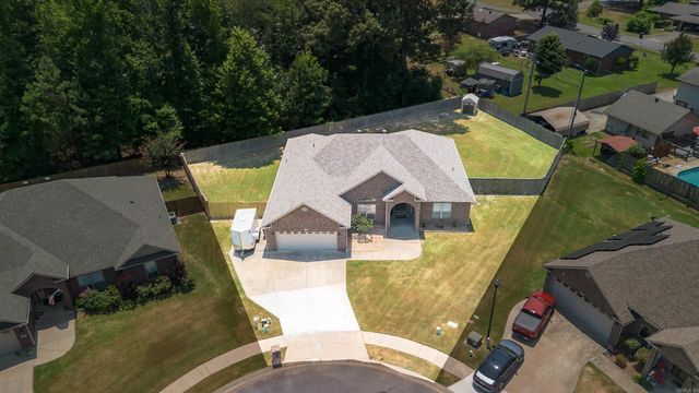 226 Jackson Park Cove, Cabot, AR 72023