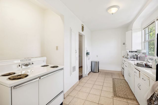 258 E 10TH AVE, Salt Lake City, UT 84103