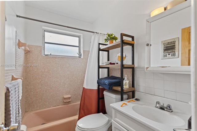 53 NW 169th St, North Miami Beach, FL 33169