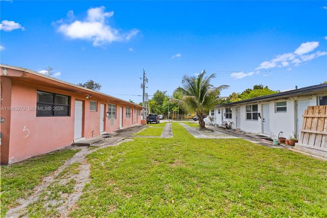 53 NW 169th St, North Miami Beach, FL 33169