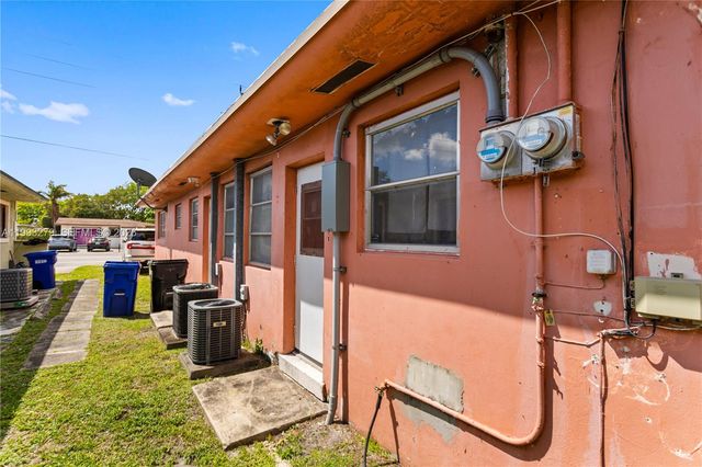 53 NW 169th St, North Miami Beach, FL 33169