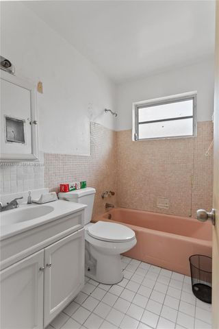 53 NW 169th St, North Miami Beach, FL 33169