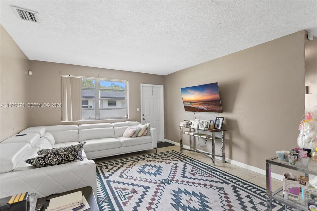 Image 19 of property listing at 53 NW 169th St, North Miami Beach, FL 33169