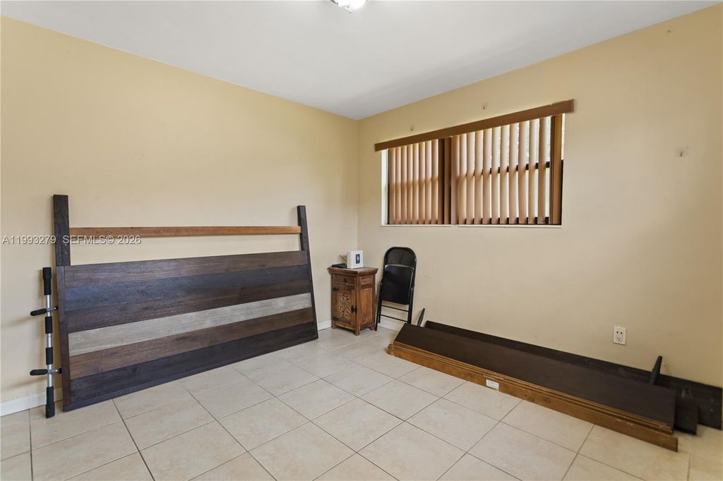 Image 27 of property listing at 53 NW 169th St, North Miami Beach, FL 33169