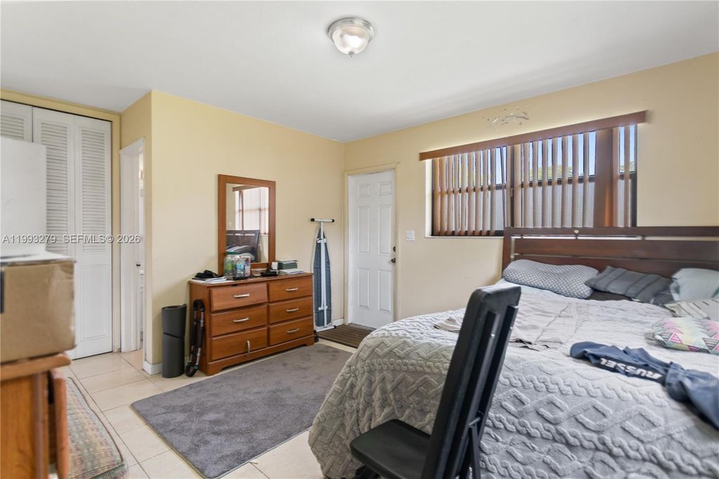 Image 32 of property listing at 53 NW 169th St, North Miami Beach, FL 33169