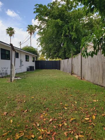 2020 NE 203rd St, Miami, FL 33179